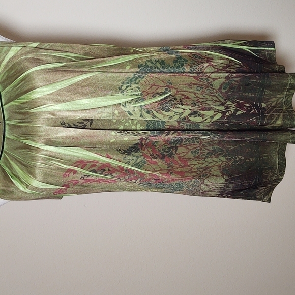 New Direction Women's Blouse - Picture 2 of 7